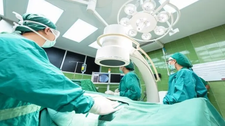 oncologists treating cancer